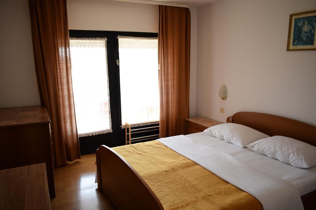 Rooms Vila Mautner Vodice Exteriér fotografie